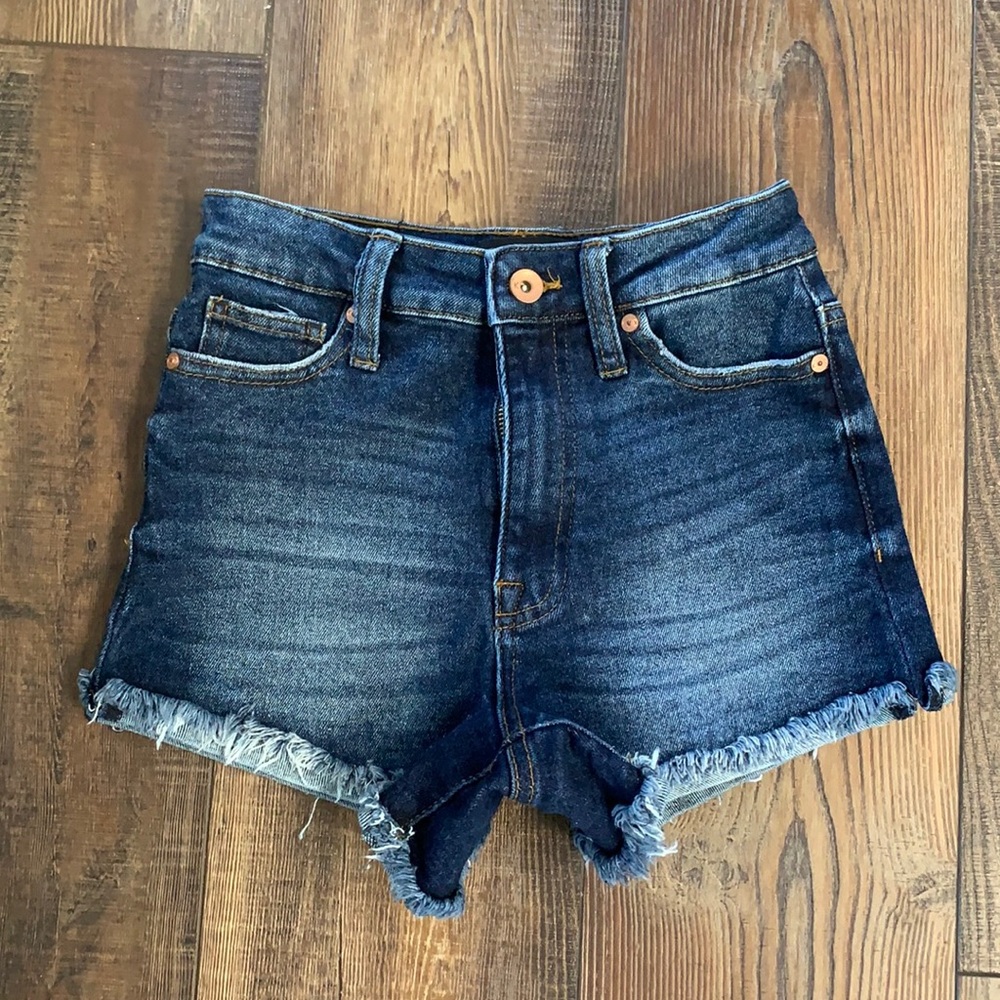 Kendall and Kylie size 0 shorts